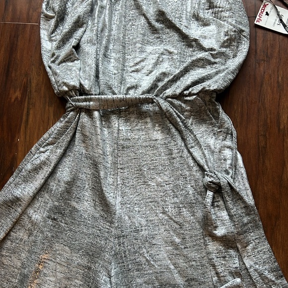 Silver Jumpsuit Wide Leg With Pockets NWT - Picture 4 of 6
